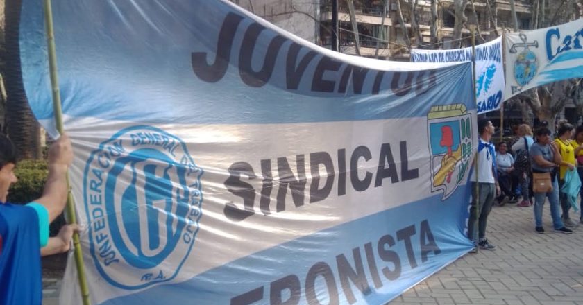 La Juventud Sindical de Santa Fe ratificó su lealtad a CFK y cuestionó a «los que intentan cambiarse a la camiseta amarilla»