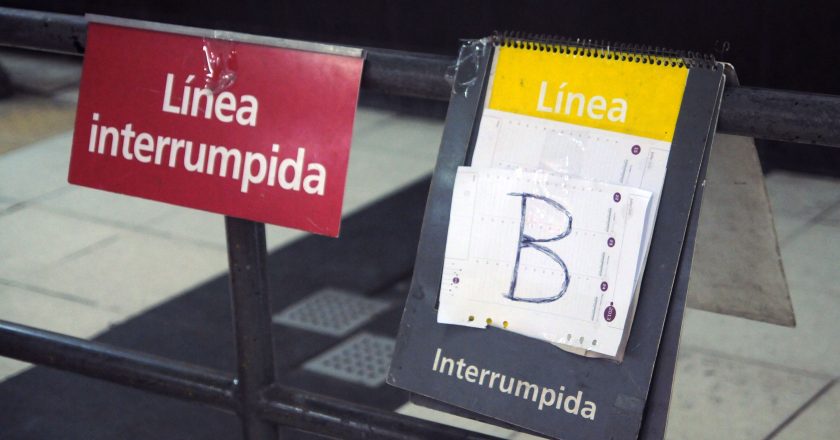 #AHORA Metrodelegados paralizan la línea B del Subte por la «agresión» de un personal jerárquico a un trabajador