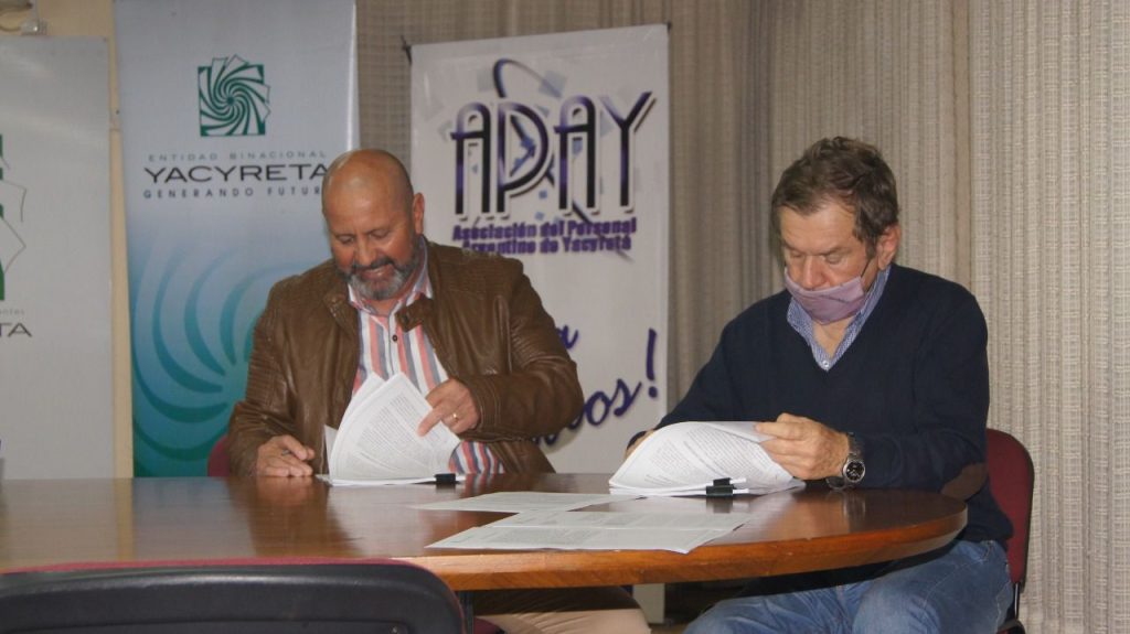 Por primera vez un gremio argentino firmó un convenio colectivo laboral con el Ente Binacional Yacyretá