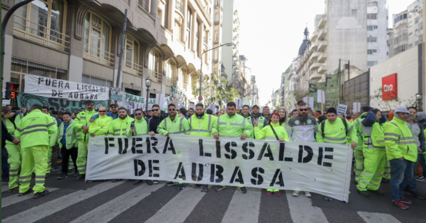 El sindicato de Peajes, aún en Conciliación Obligatoria, levantó las barreras de las autopistas que van a la Costa y desde Aubasa ya hablan de «pérdidas millonarias»