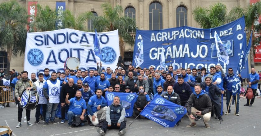 El gremio del transporte automotor en Córdoba AOITA logró un aumento salarial del 86% y un bono extra de $20.000