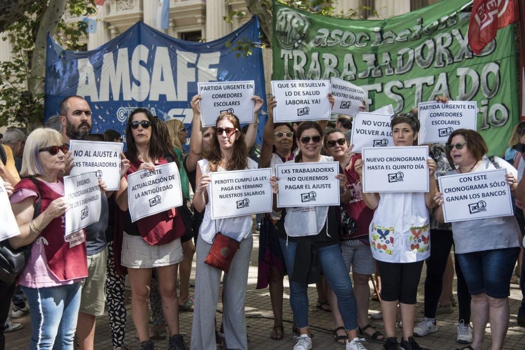 Sigue la guerra entre Perotti y los docentes de AMSAFE y ahora el gremio se presentó ante el Ministerio de Trabajo para que no descuenten los días de paro