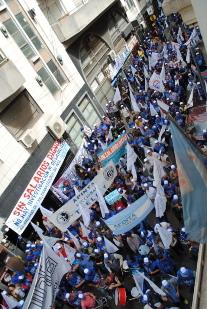 Trabajadores del INTA de todo el país marcharon para reclamar un urgente aumento salarial