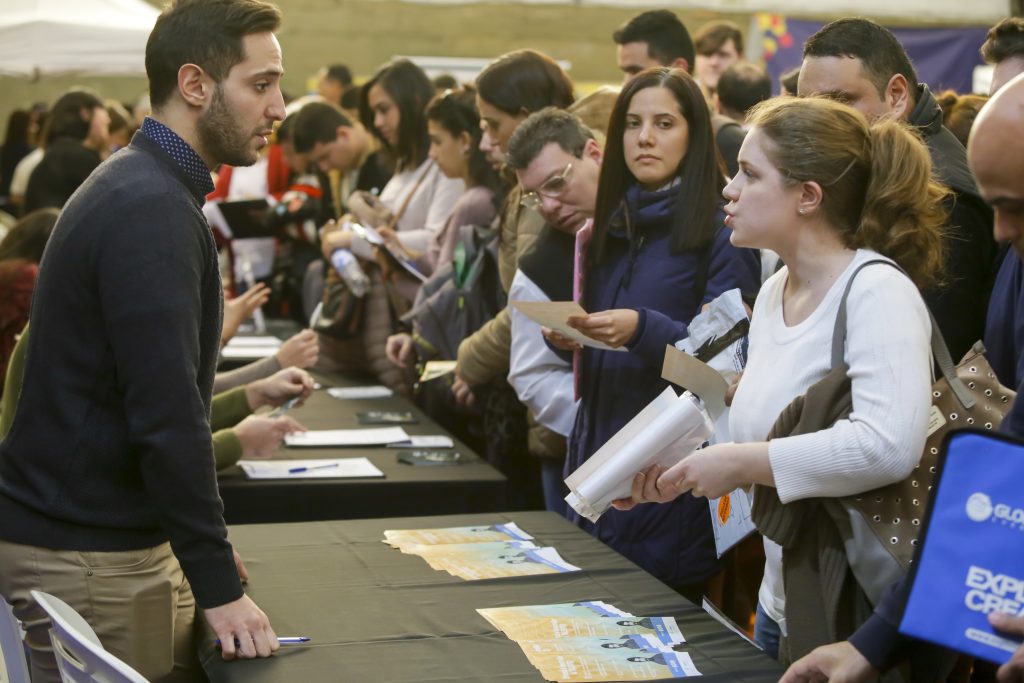 Con más de 300 vacantes laborales exclusivas para mujeres, la Expo Empleo Barrial llega a Balvanera 