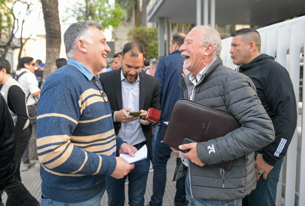 "Paco" Manrique confirmó que le pidieron una suma fija a Massa y blanqueó el quiebre de la CGT: "No hay diálogo con Daer y Acuña"