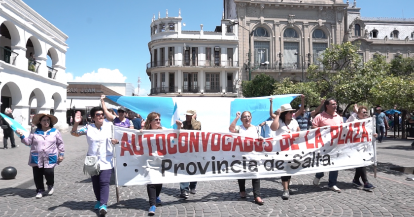 Los docentes salteños también revisaron su paritaria y acordaron una suba salarial que supera el 90% anual