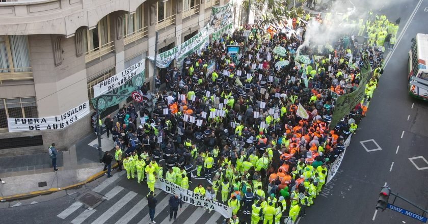 #AHORA El gremio de peajes denuncia que hay 7 mil empleos en riesgo en el sector y este martes va a un paro total en todo el país