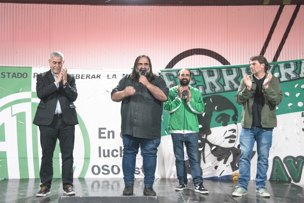 Roberto Baradel: "Me preocupan las declaraciones de Kelly Olmos, siempre el ministerio de trabajo tiene que tomar una posición en favor de los trabajadores"