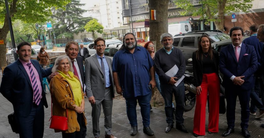 Roberto Baradel: «Me preocupan las declaraciones de Kelly Olmos, siempre el ministerio de trabajo tiene que tomar una posición en favor de los trabajadores»