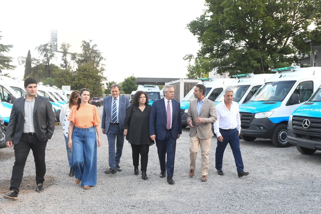 #AHORA Alberto Fernández aseguró que la medida está en debate pero que "dar un aumento de suma fija es romper la lógica de las paritarias"