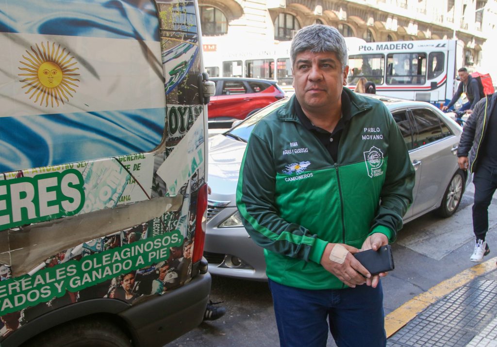 Pablo Moyano: "Le estamos pidiendo al gobierno que de un bono. Sería una medida peronista que aliviaría a trabajadores para fin de año"