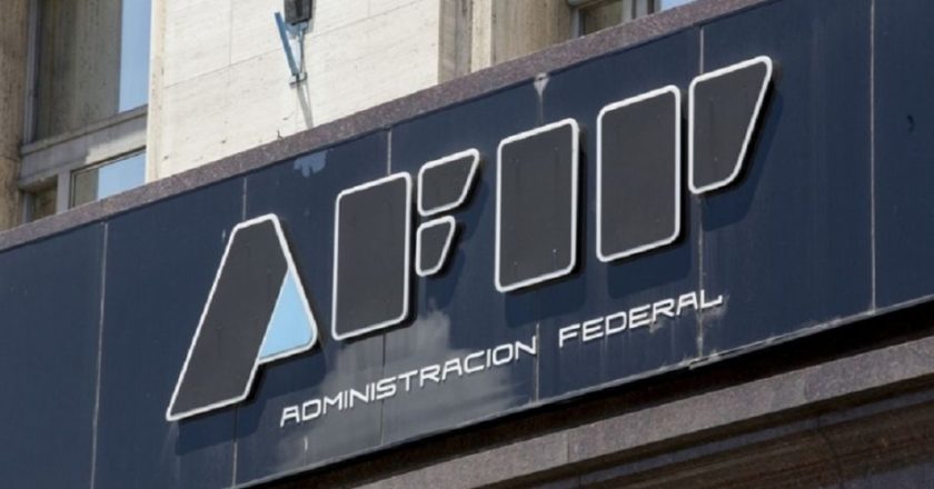 Comienza a regir hoy el nuevo mínimo no imponible de ganancias de 330 mil pesos