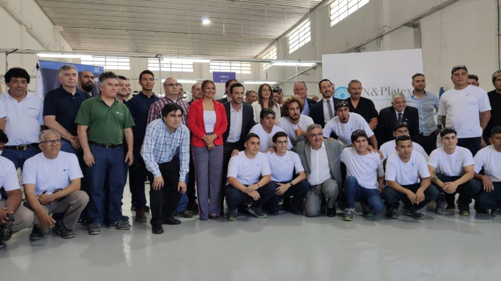 Se inauguró una planta textil para la fabricación de sacos big gags para minería en Catamarca y se suman 35 empleos a la actividad