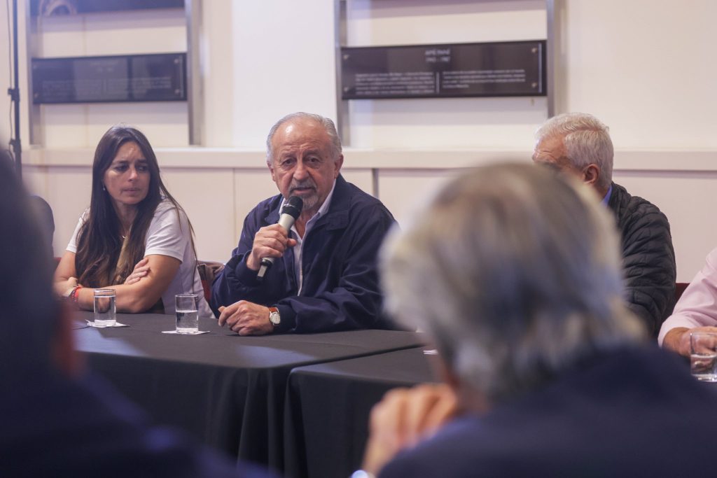 Claudio Marín sobre el aumento del salario mínimo: "La verdad es que no alcanza pero entendemos que es el acuerdo que pudimos lograr para que se hiciera efectivo y la gente lo cobrara"