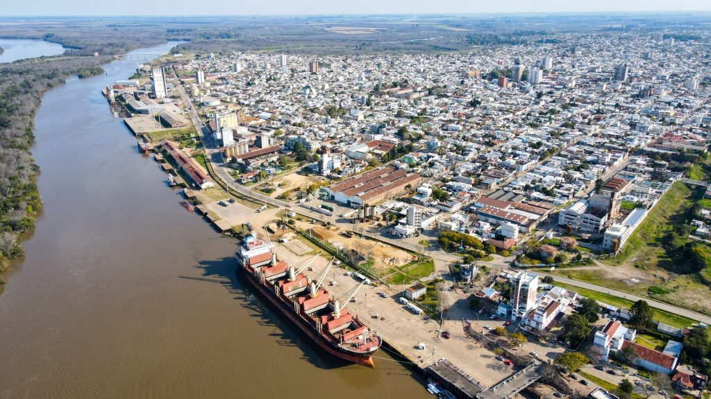 En los puertos también se imponen las paritarias cortas y la Federación acuerda un aumento del 27% hasta noviembre con operadores de Entre Ríos