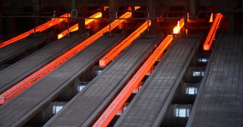 La UOM no logró cerrar la paritaria de los siderúrgicos y convocó a un paro en Acindar y Ternium para el lunes