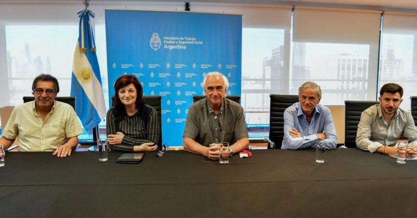 La CTA se reunió con la ministra de Trabajo y pidió por un aumento de emergencia y salario básico universal