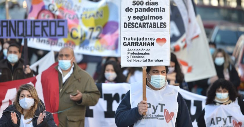 Trabajadores del Garrahan paran y marchan el por una «recomposición del presupuesto y del salario»