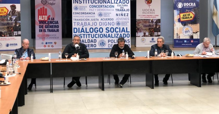 La Mesa Nacional Político-Sindical Peronista que conformaron los Gordos y el Barrionuevismo se posicionó contra el kirchnerismo: respaldó las PASO y le bajó el pulgar a la suma fija