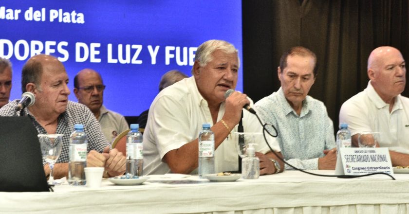 Crece la presión de las bases de Luz y Fuerza por el deterioro salarial y Moser lanza un paro nacional para contenerlo