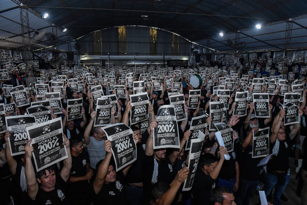 Bridgestone y Fate no otorgaron asueto a los operarios por la final del Mundial y el gremio del Neumático dispuso un paro de 24 horas en las plantas