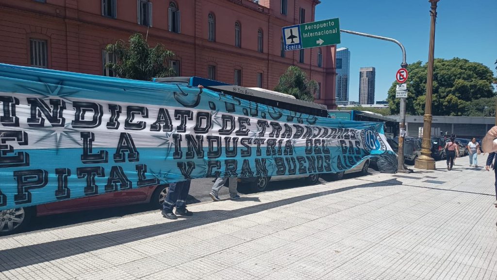 La Mesa Sindical "El Salario no es Ganancia" que reúne más de medio centenar de gremios le plantó una radio abierta a Massa por la eximición del tributo sobre los haberes