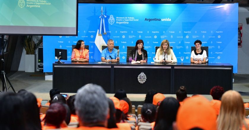 Finalizó la Campaña Nacional contra la Violencia de Género en la actividad ladrillera con la presencia de la ministra Kelly Olmos