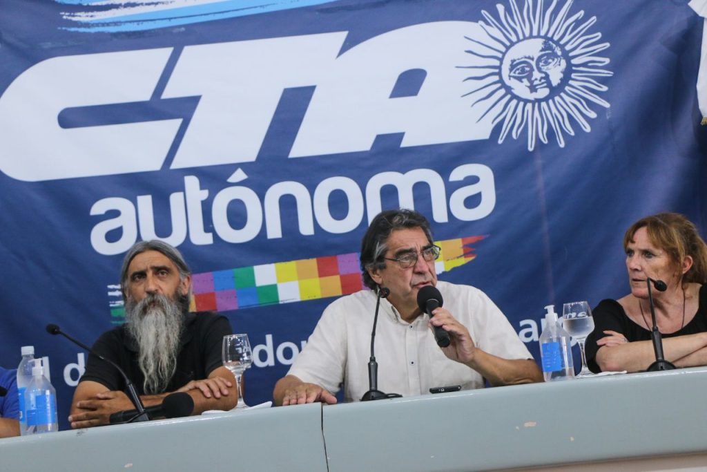 "Cachorro" Godoy sobre el bono anunciado por el Gobierno: "No cubre las necesidades de todo el universo de trabajadores y además es absolutamente insuficiente"