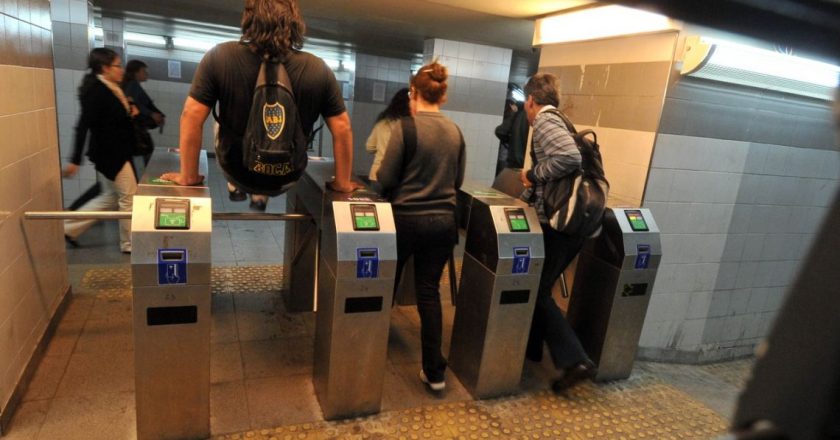 Los Metrodelegados encaran nuevas protestas en la línea H de subtes por la presencia de asbesto en las formaciones y en reclamo de dos francos semanales