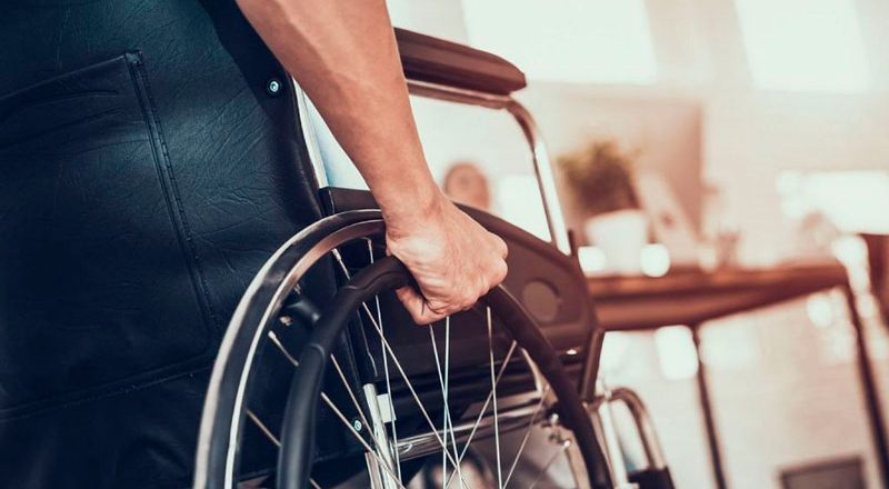 Confirman multa a ART por «injustificada demora»: Demoraron 80 días en entregar una silla de ruedas reparada a un trabajador