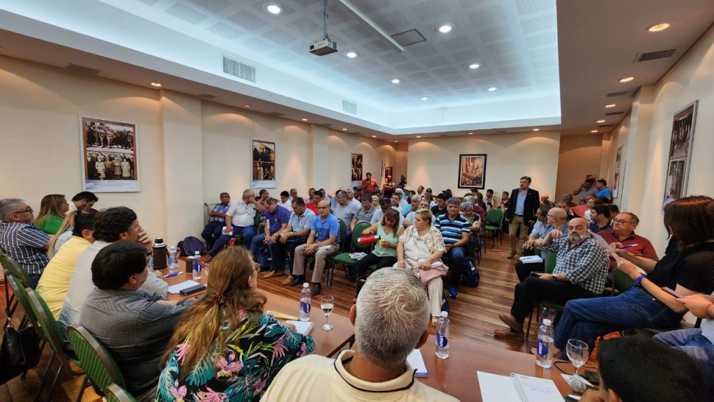 Tras haber ganado las elecciones, Voytenco reunió a los delegados de todo el país: "Que esta jornada sea el puntapié inicial para construir la UATRE que queremos"