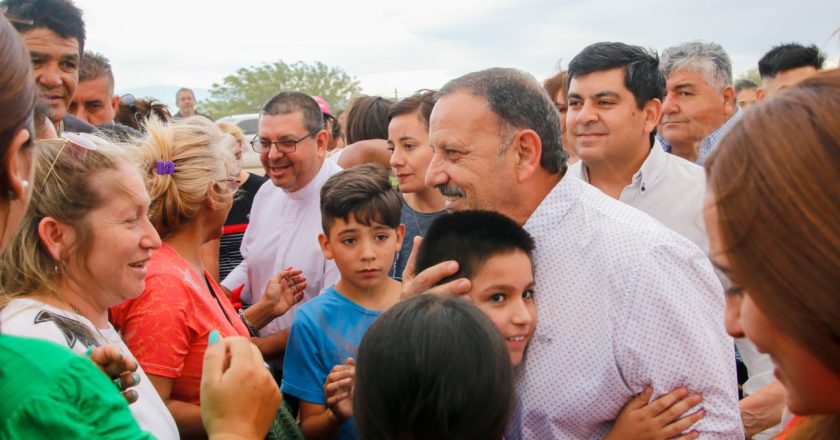 Con un aumento del 25% en un sólo tramo, La Rioja es la primera provincia en cerrar las paritarias con los docentes y garantizar el inicio de clases