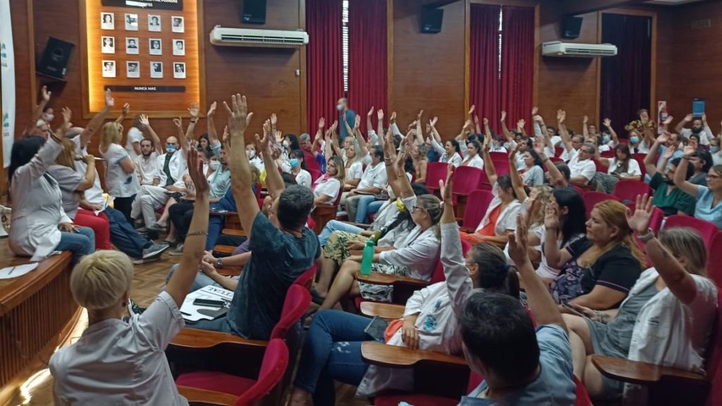 Los trabajadores del Posadas suben la apuesta y van a un nuevo paro general de 72 horas