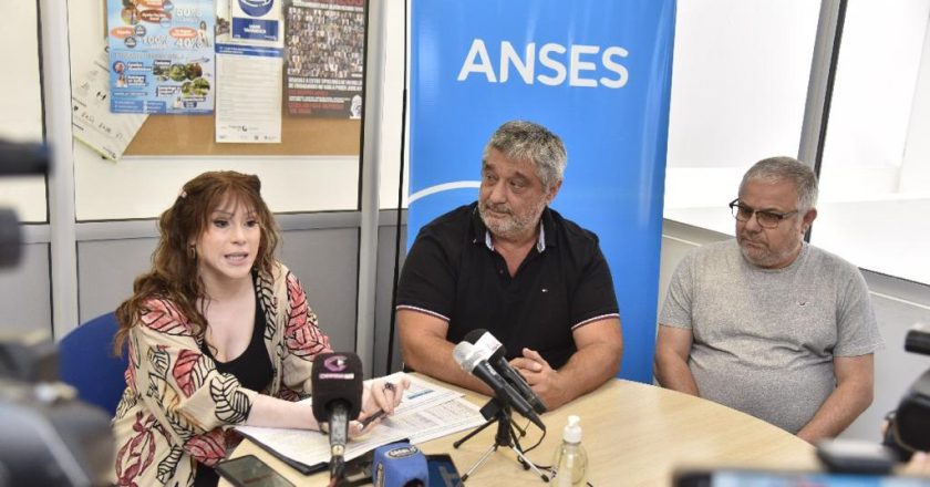 Ortega, titular del gremio de la Anses, pidió que la oposición acompañe la ley para que se jubilen 800 mil trabajadores: «Nos parece una vergüenza que no se presenten a votar»