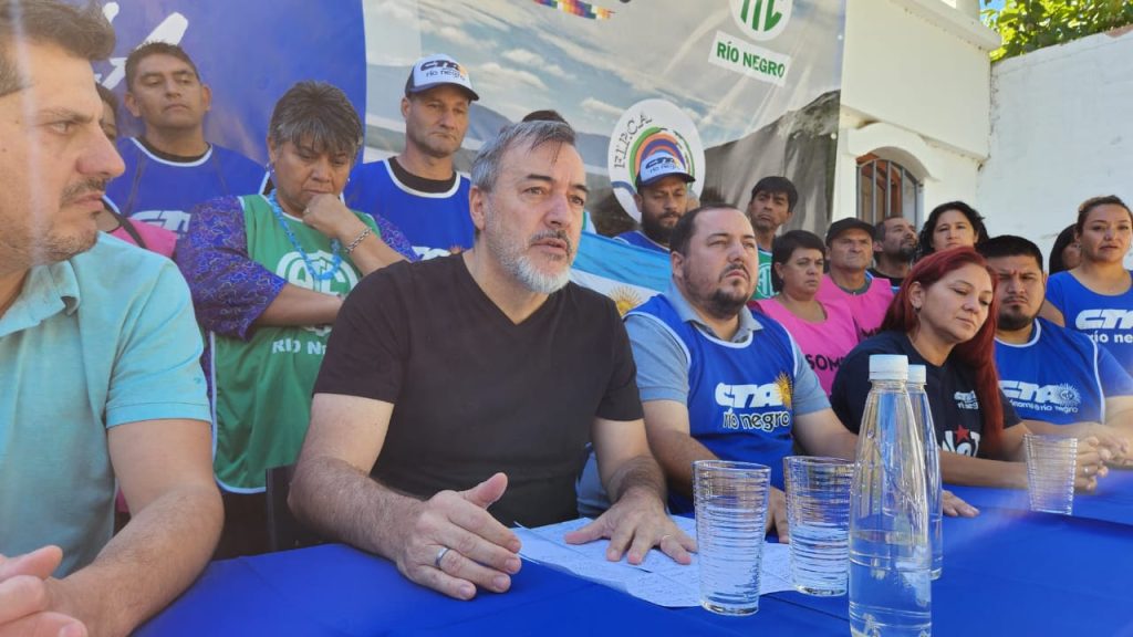 Protagonismo de ATE y la CTA Autónoma en la marcha a Lago Escondido por la recuperación de la soberanía