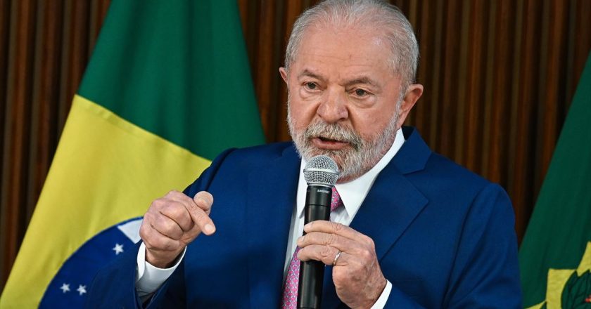 Schmid y Sasia condenaron el intento de golpe en Brasil y advirtieron: «La democracia en Latinoamérica está amenazada»