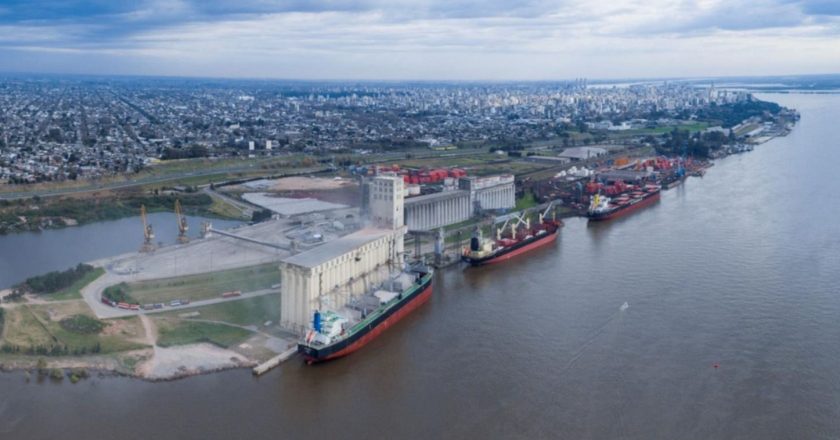 Liberaron a tres de los portuarios despedidos pero quedaron imputados acusados de usurpación del Puerto de Rosario