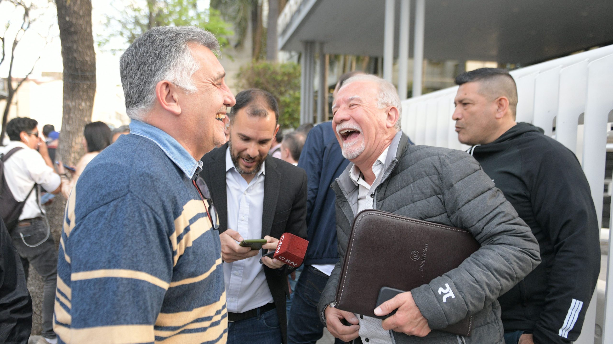 Para Plaini, "el primer punto que tiene que discutir la mesa del Frente de Todos es la proscripción de Cristina"