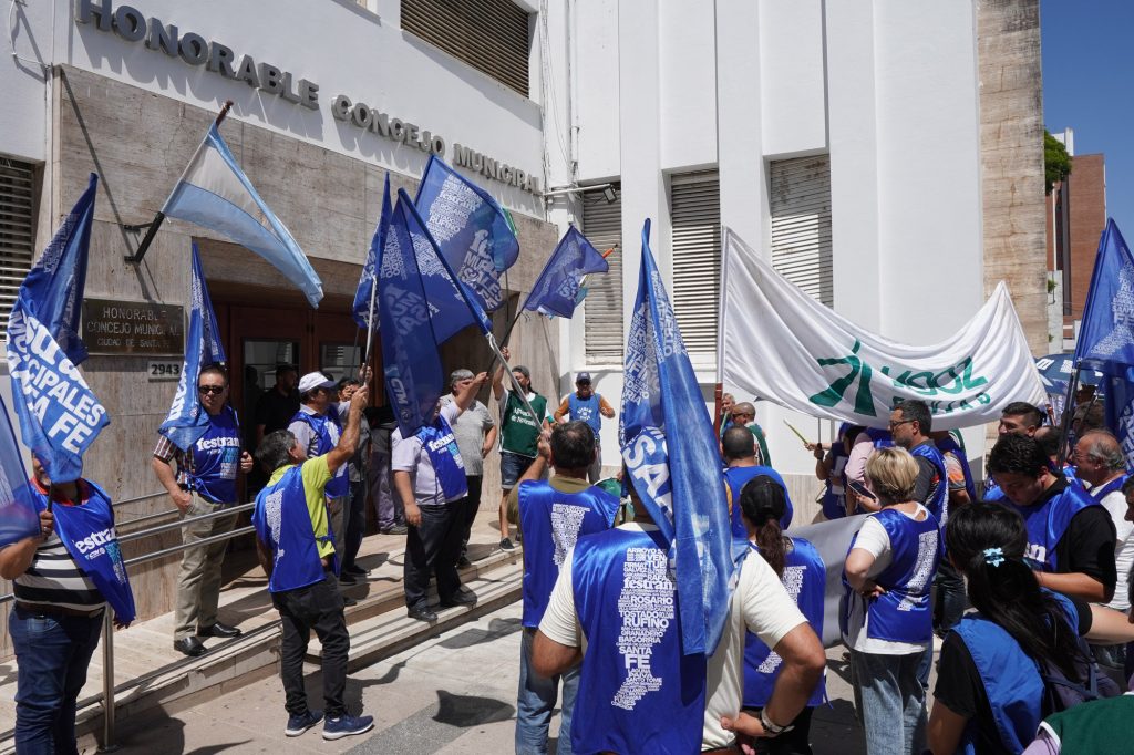 En la previa del arranque de las paritarias, municipales santafesinos avisan que buscarán ganarle a la inflación