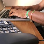 Despedido por mirar pornografía con la computadora del trabajo