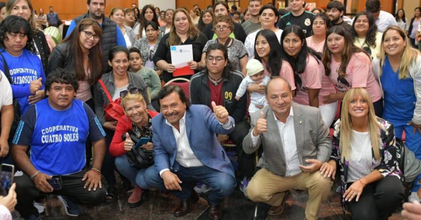 A través del programa nacional «Banco de Herramientas», 176 trabajadores salteños accedieron a maquinarias y herramientas para sus emprendimientos