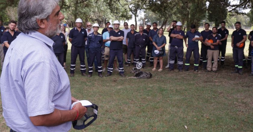 Kicillof mandó a Correa a la reapertura de Fanazul, planta cerrada en el macrismo, y le dijo a los trabajadores que se sientan «acompañados a pleno por el gobierno provincial»