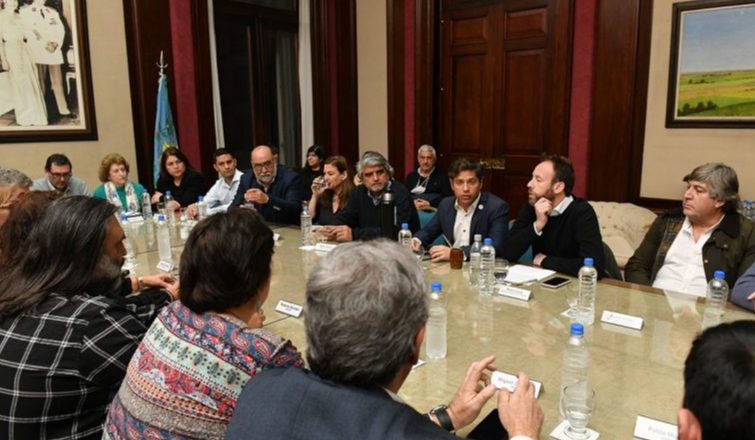 La federación de docentes bonaerenses FEB aceptó la oferta salarial de Kicillof y tendrán un aumento del 13.5% para este mes