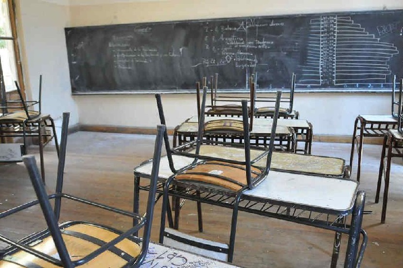 Arden las paritarias docentes: gremios analizan ofertas y hay dudas sobre el inicio de las clases en varias provincias