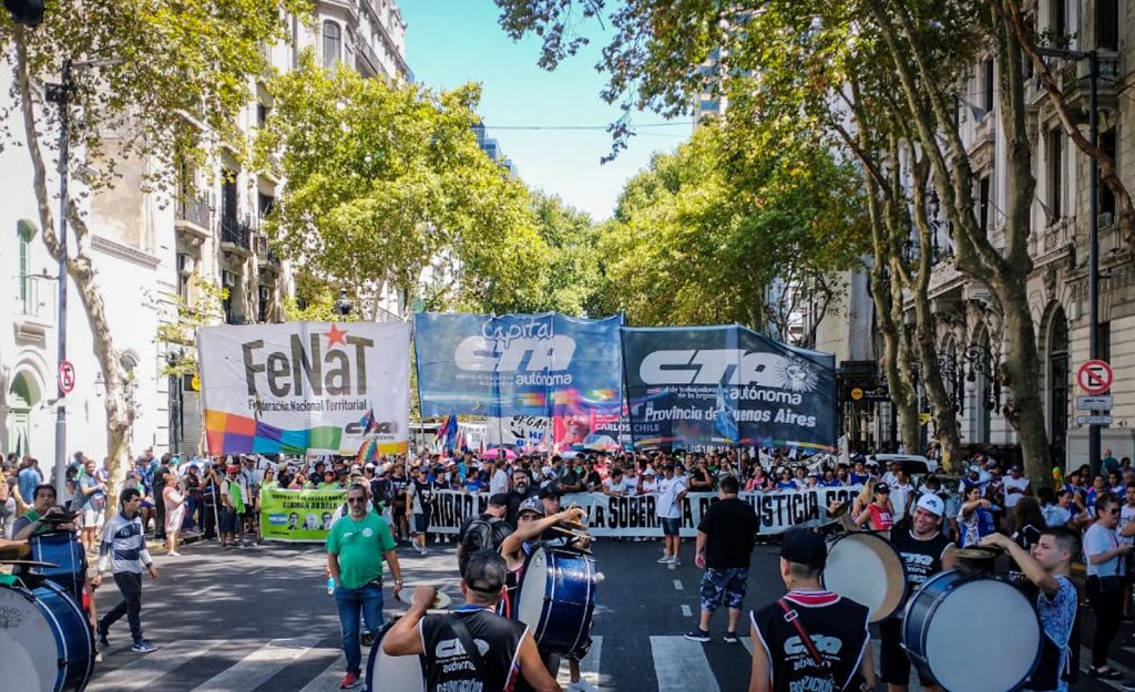 "Iniciamos un plan de lucha que no se detendrá hasta que logremos un aumento de emergencia", avisó la CTA Autónoma