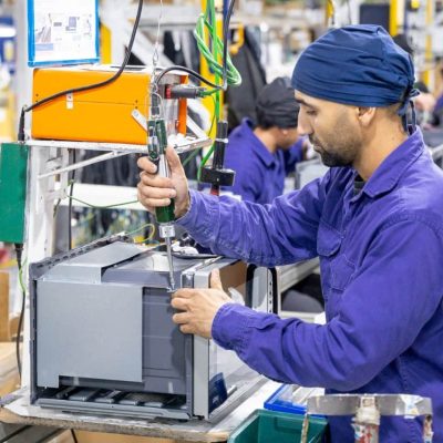 Paro total en las fábricas electrónicas de Tierra del Fuego: la UOM se moviliza contra la eliminación de aranceles a la importación