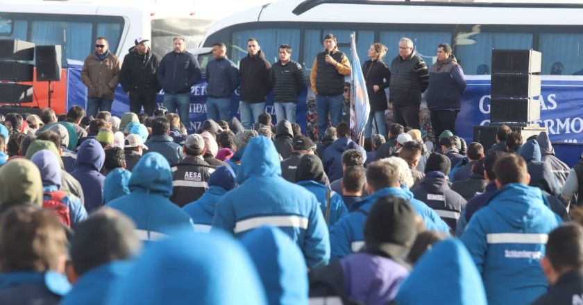 Empujados por los patagónicos, los petroleros revisaron su paritaria, superaron el 99% y volverán a negociar en abril