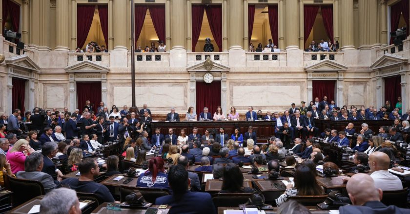 Romero, el titular de UDA, celebró el anuncio de Alberto de enviar un proyecto para expandir inversión educativa del 6 al 8% del PBI