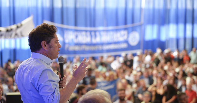 Kicillof se llevó el respaldo del congreso de delegados de UPCN: «Contamos con los trabajadores para seguir impulsando la recuperación del salario»