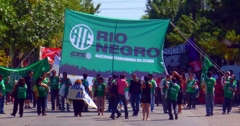 ATE realizará mañana un paro de 24 horas por un reclamo salarial y se moviliza junto con la CTA en Río Negro